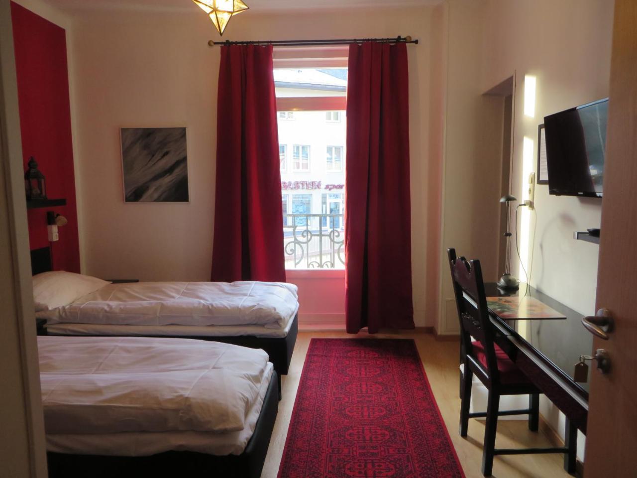 Haus Erika Bad Gastein B & B Buitenkant foto